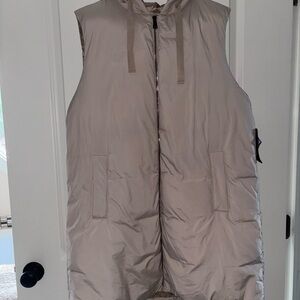 Bernardo Tan Puffer Vest Large with Hood